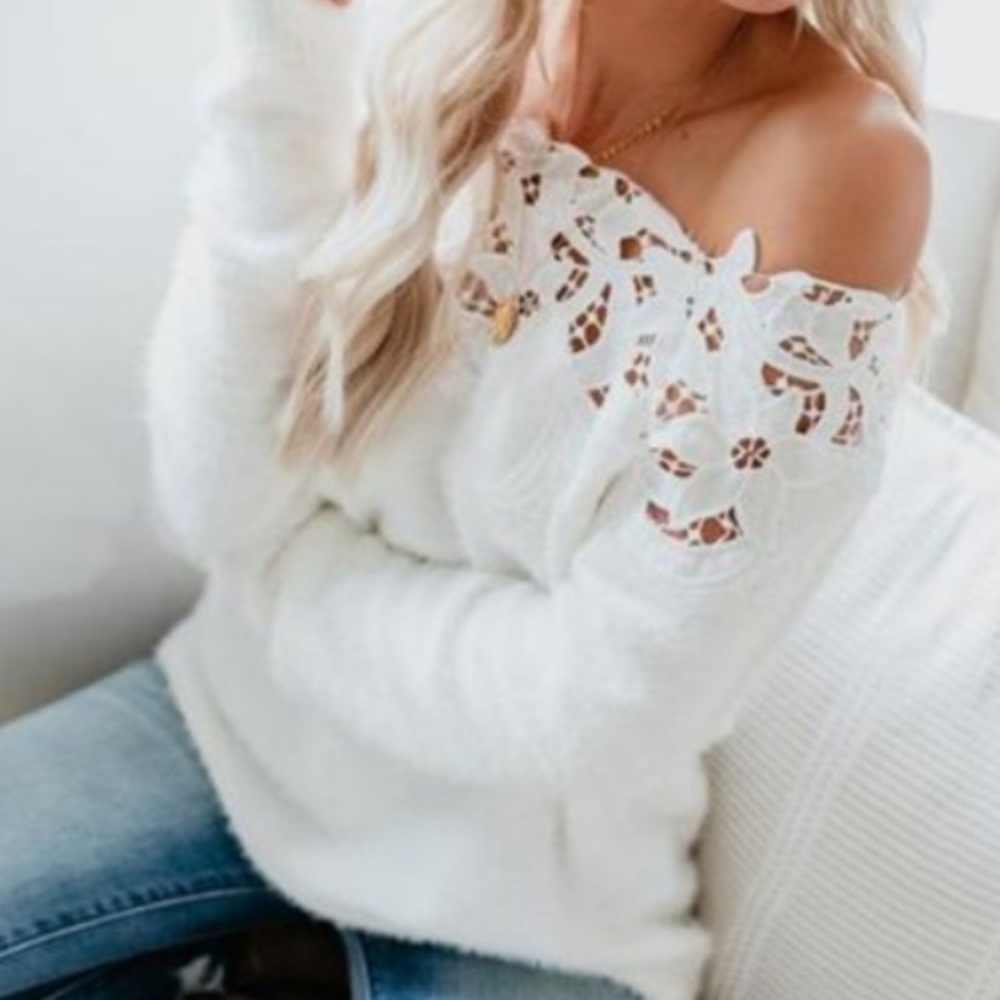 Vici Sincerely Yours sweater NWOT